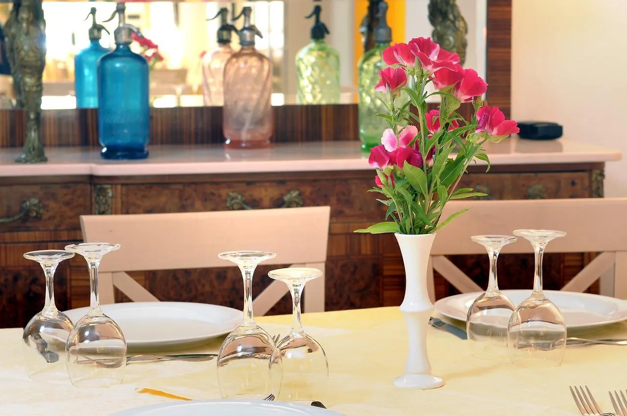 Hotel Gambone Finale Ligure 2*,  Italy